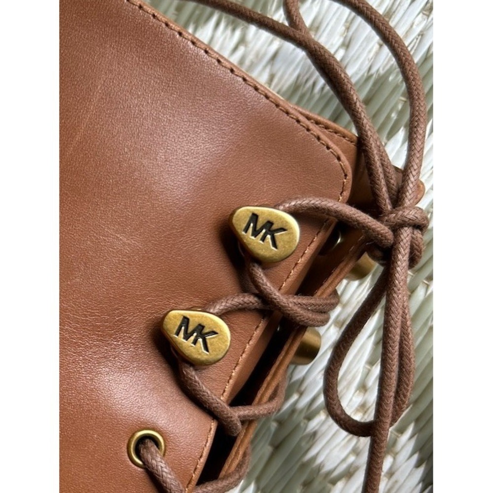 New In Box Michael Kors Kyle lace up bootie color: luggage Size 7.5 - Picture 7 of 9